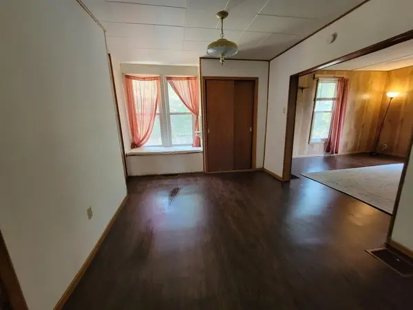 724 Hazel ST, Excelsior Springs, MO 64024