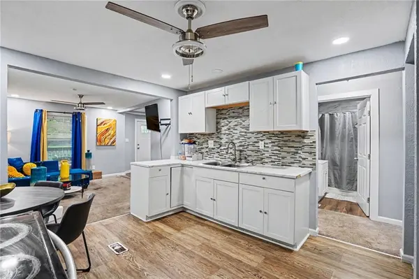 3337 Park AVE, Kansas City, MO 64109