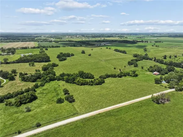 00001 Mission Belleview RD, Louisburg, KS 66053