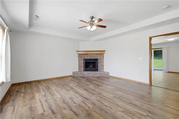 392 Hazelwood DR, Warrensburg, MO 64093