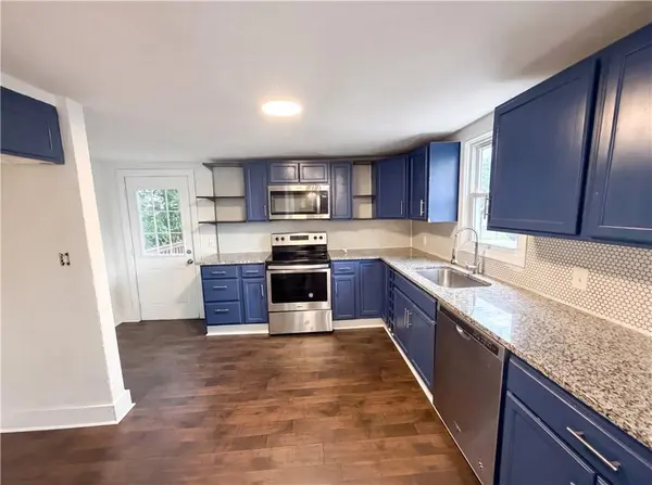 1316 E 44th ST, Kansas City, MO 64110
