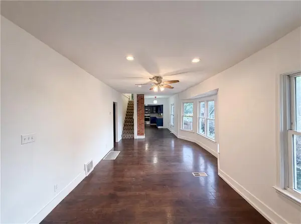 1316 E 44th ST, Kansas City, MO 64110