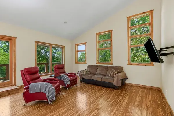 11525 S Clare RD, Olathe, KS 66061