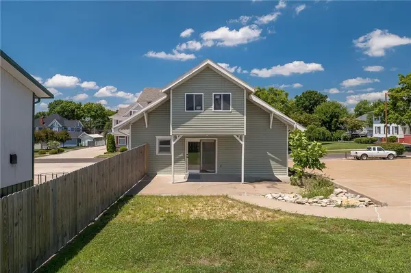 911 Cherry ST, Chillicothe, MO 64601