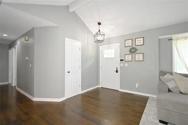 7320 NW 78th ST, Kansas City, MO 64152