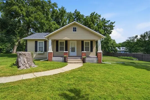 11920 W 51st ST, Shawnee, KS 66216