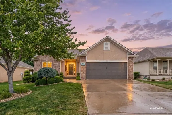 804 NW Cedar LN, Grain Valley, MO 64029