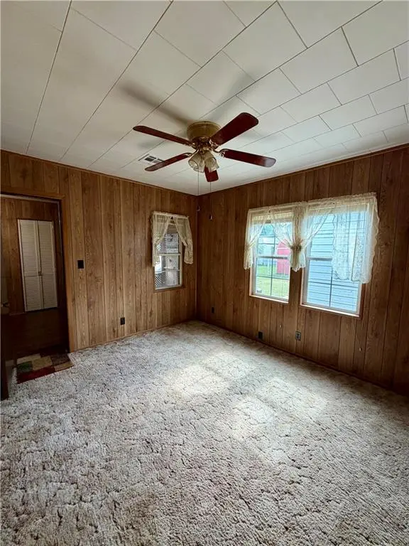 1900 Home Circle ST, Coffeyville, KS 67337