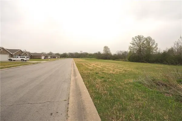 00000 E Polk ST, Coffeyville, KS 67337