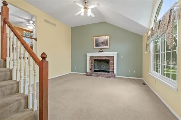 3420 S Shrank CT, Independence, MO 64055