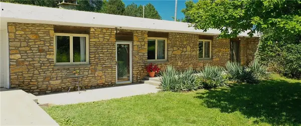 1354 Woodland RD, Oak Grove, MO 64075