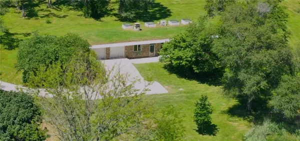 1354 Woodland RD, Oak Grove, MO 64075