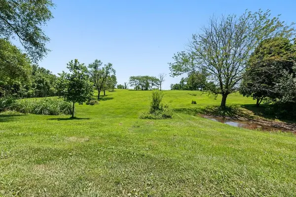 1354 Woodland RD, Oak Grove, MO 64075