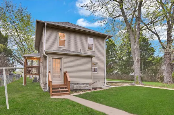 1610 S Northern BLVD, Independence, MO 64052