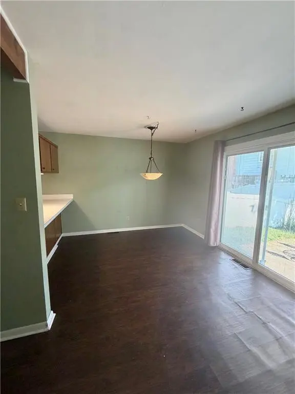 6575 W 49TH ST, Mission, KS 66202