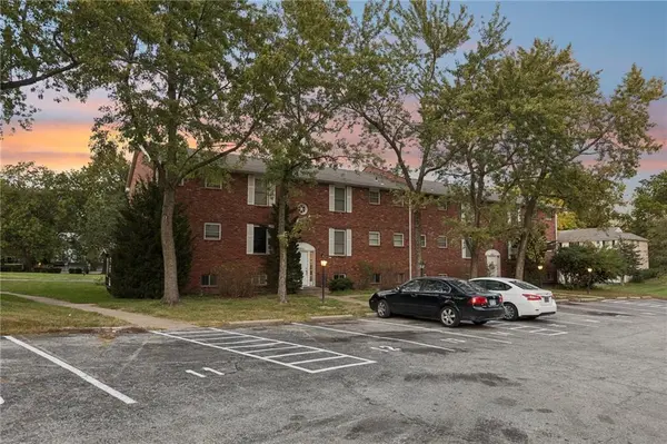 8000 - 8034 E 88th TER, Kansas City, MO 64138