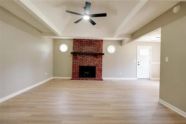 501 W McDowell AVE, Odessa, MO 64076