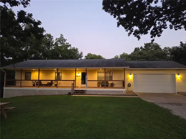 14874 E Redbird RD, Nevada, MO 64772