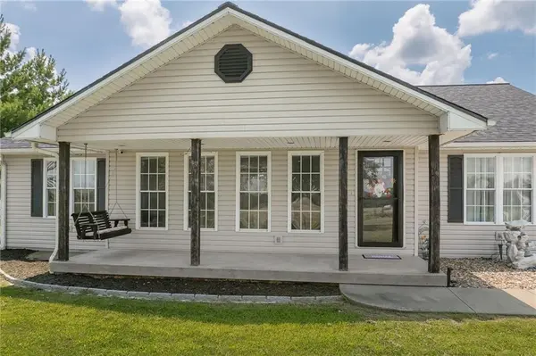 10700 SE Crabapple RD, Agency, MO 64401