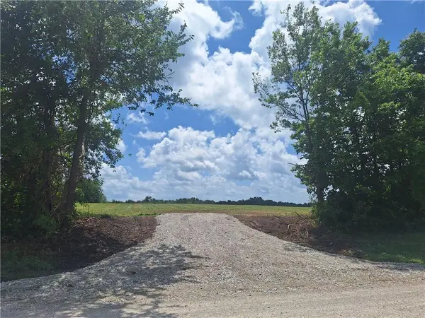 Tract B E 275th ST, Garden City, MO 64747