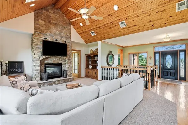 31620 NE 2400th RD, Greeley, KS 66033