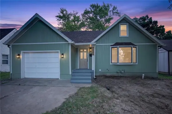 2013 S Ralston AVE, Independence, MO 64052