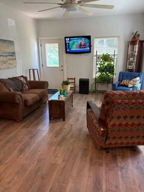 42 Bear DR, Mound City, KS 66056