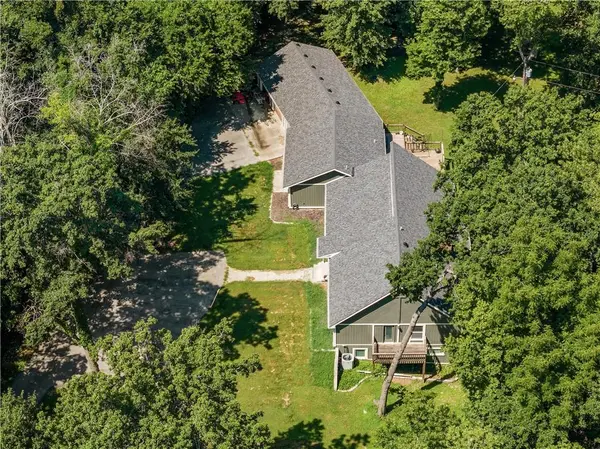 7410 S ARNETT RD, Grain Valley, MO 64029