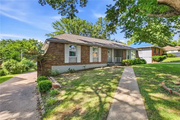 12009 E 61st TER, Kansas City, MO 64133