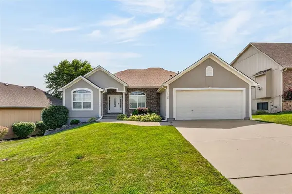 1126 N Glenview AVE, Independence, MO 64056