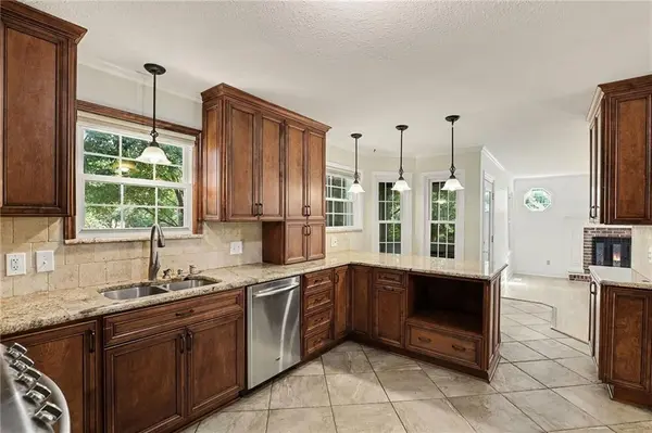 722 Deerfield ST, Leavenworth, KS 66048
