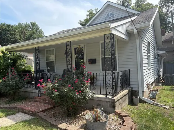 601 W 77th ST, Kansas City, MO 64114