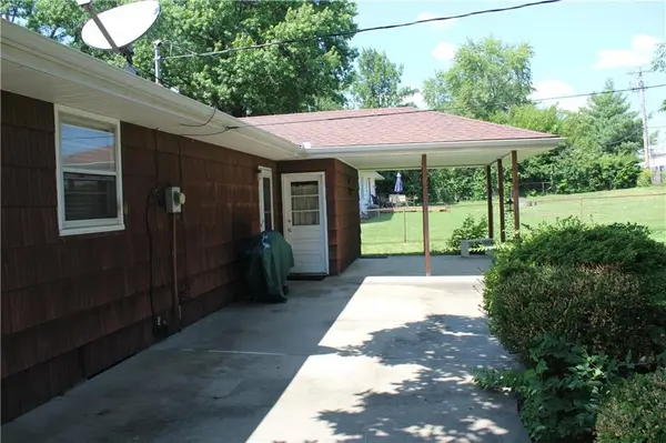 2405 S Ellison WAY, Independence, MO 64055