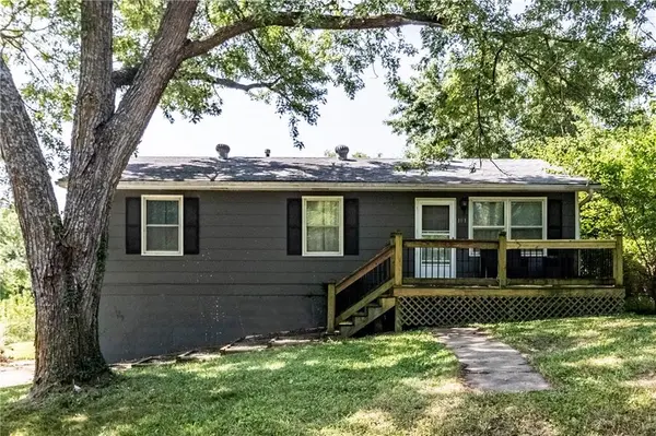 101 W 8th ST, Knob Noster, MO 65336