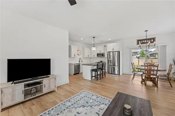 1128 S 12th TER, Louisburg, KS 66053