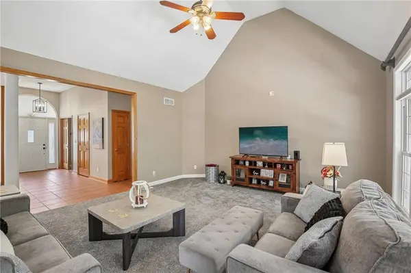 62 NW 241st RD, Clinton, MO 64735