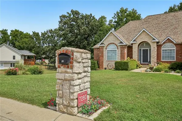 62 NW 241st RD, Clinton, MO 64735