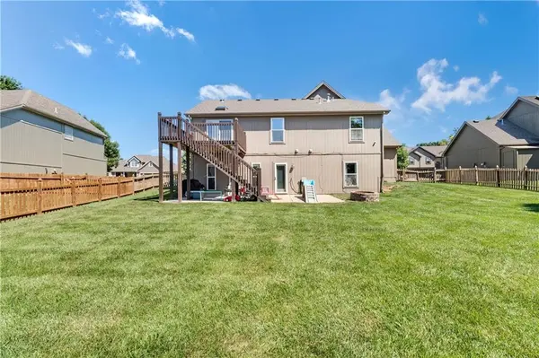 7905 NE 112th ST, Kansas City, MO 64157