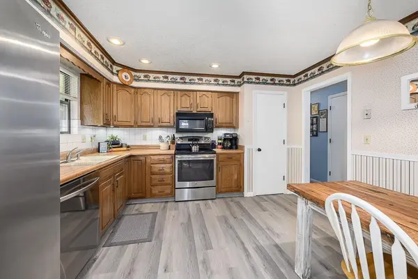 4649 SE 26th TER, Topeka, KS 66605
