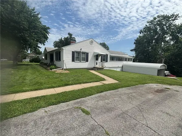 1309 S 35 ST, St Joseph, MO 64507