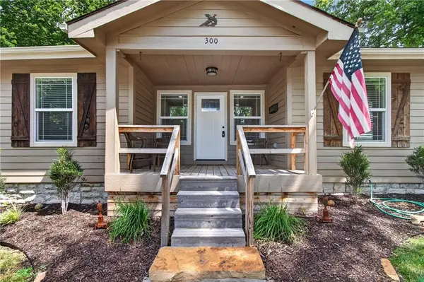 300 W Pine ST, Butler, MO 64730