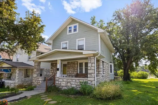 2939 WAYNE AVE, Kansas City, MO 64109