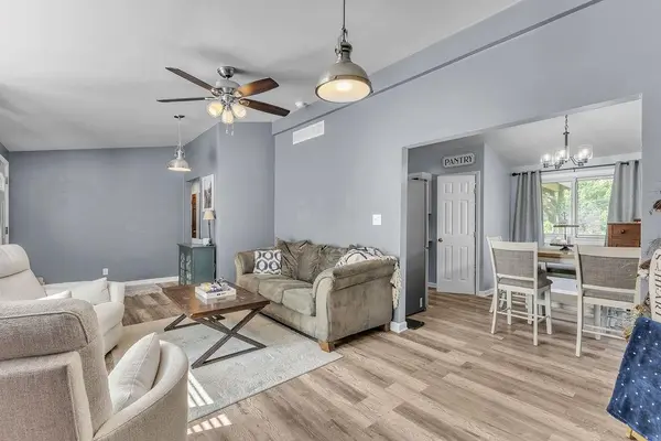 3806 N 25th TER, St Joseph, MO 64505