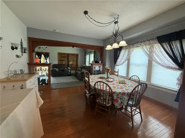 301 Walnut ST, Pattonsburg, MO 64670