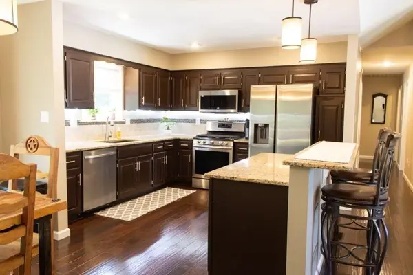 6619 NW Sioux DR, Kansas City, MO 64152