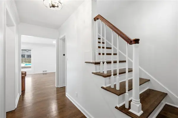 1263 W 67th TER, Kansas City, MO 64113