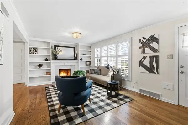 3705 W 71st ST, Prairie Village, KS 66208