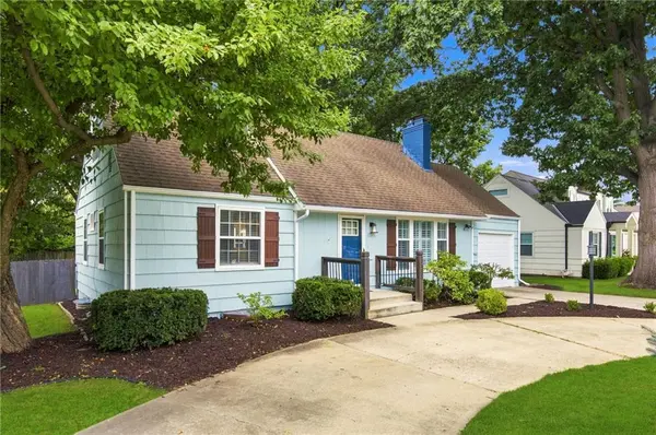 3705 W 71st ST, Prairie Village, KS 66208