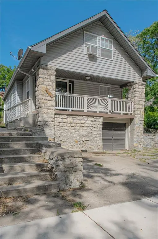4910 Paseo BLVD, Kansas City, MO 64110