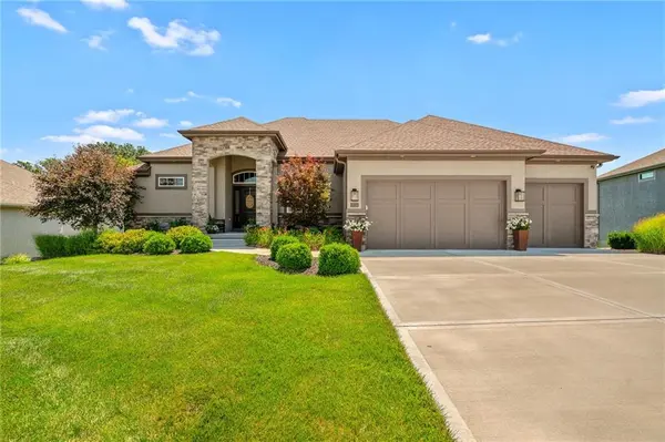 7715 N Wallace AVE, Kansas City, MO 64158